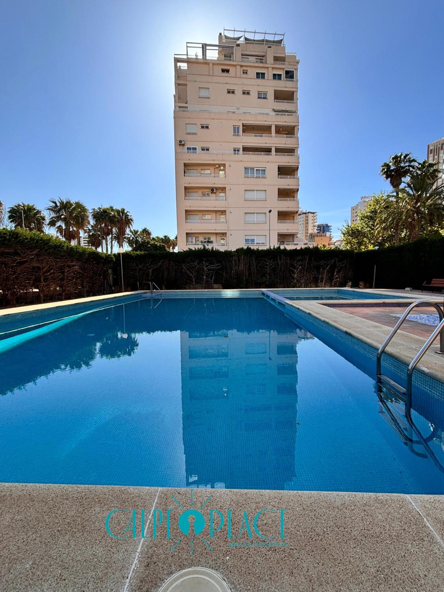Iris Con Piscina Apartamento *